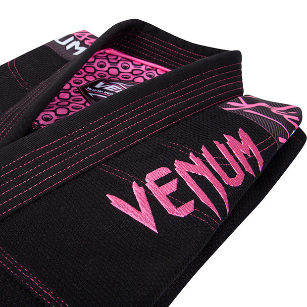 venum challenger 2.0 naisten bjj gi - musta