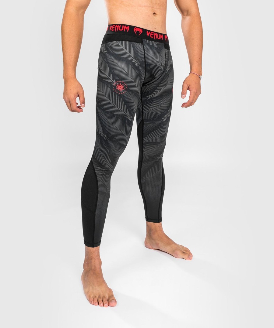 venum phantom -shortsit - mustapunainen