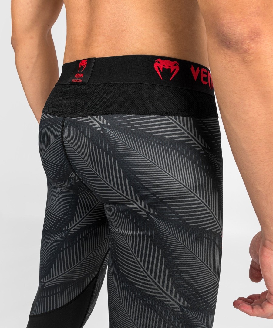 venum phantom -shortsit - mustapunainen