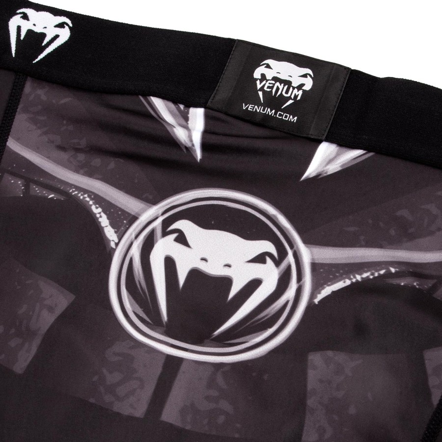 vale tudo shortsit venum gladiator 3.0 - mustavalkoinen
