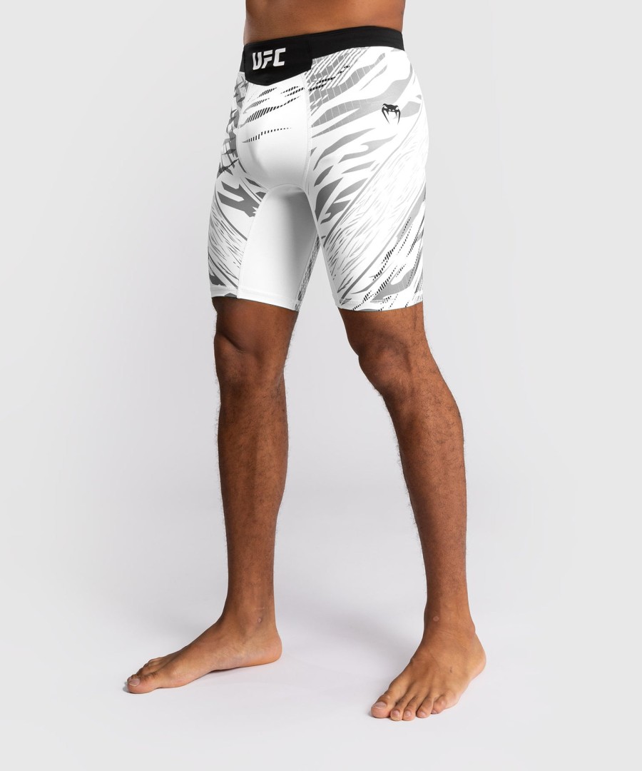 ufc fusion by venum authentic fight night miesten vale tudo shortsit - valkoinen