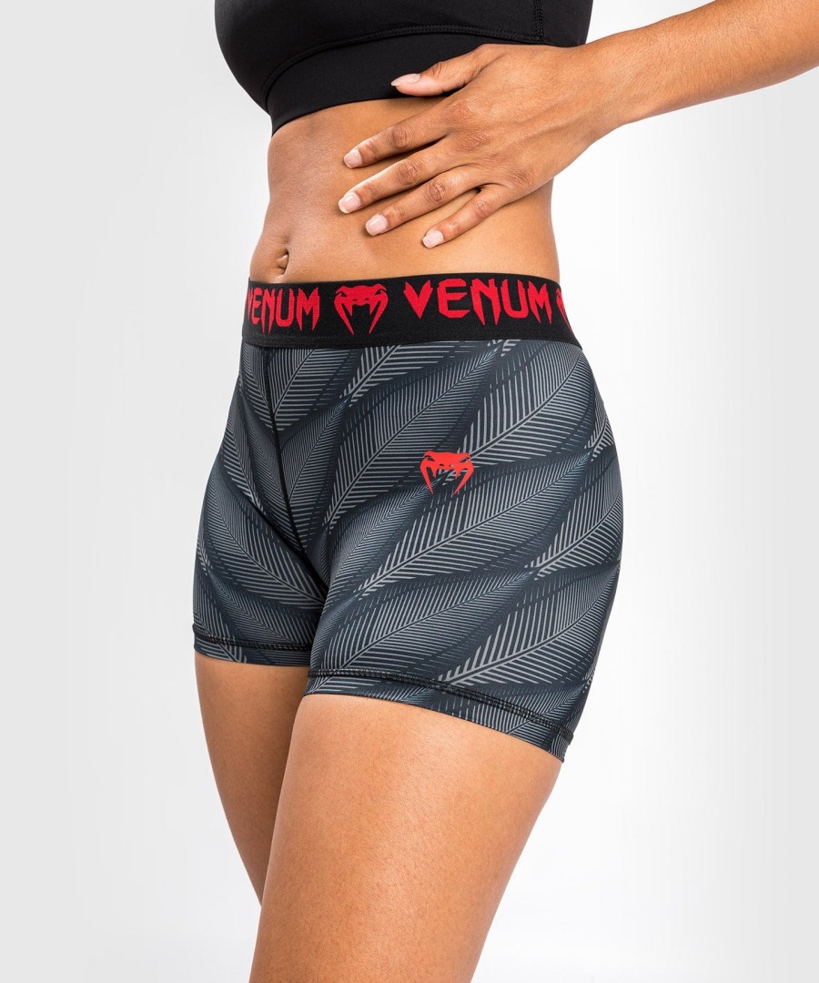 venum phantom -kompressioshortsit - naisille - mustapunainen
