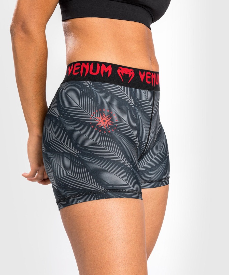 venum phantom -kompressioshortsit - naisille - mustapunainen