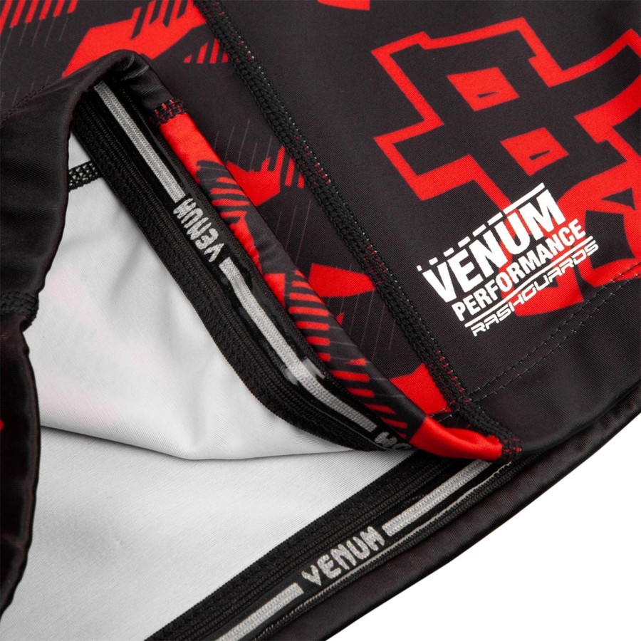 venum okinawa 2.0 rashguard - lyhythihainen - mustavalkoinen-punainen