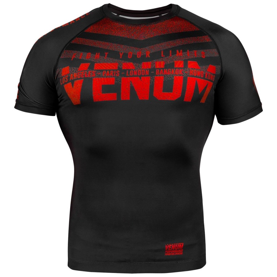 venum signature rashguard - lyhythihainen - mustapunainen