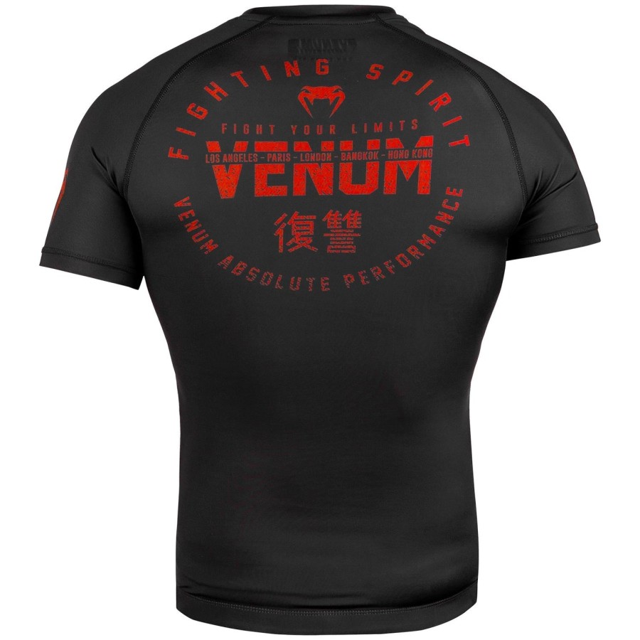venum signature rashguard - lyhythihainen - mustapunainen