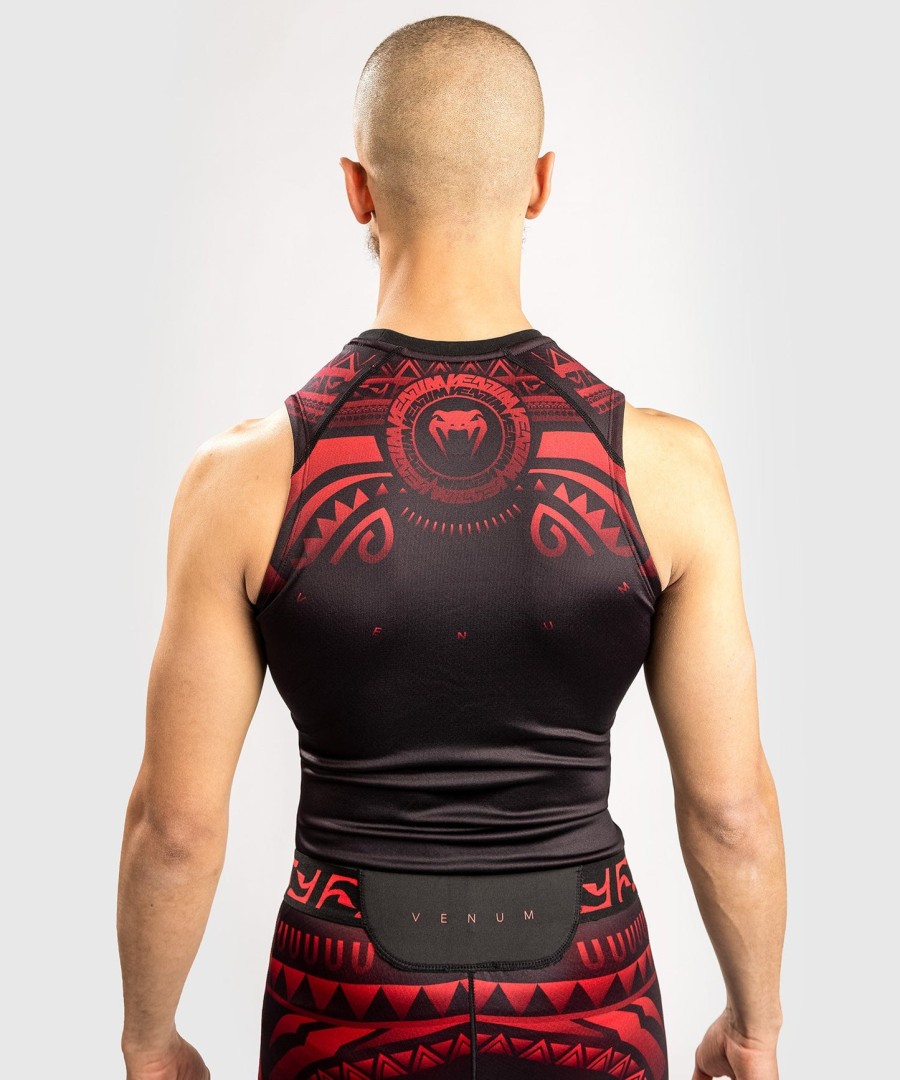 venum nakahi rashguard - hihaton - mustapunainen