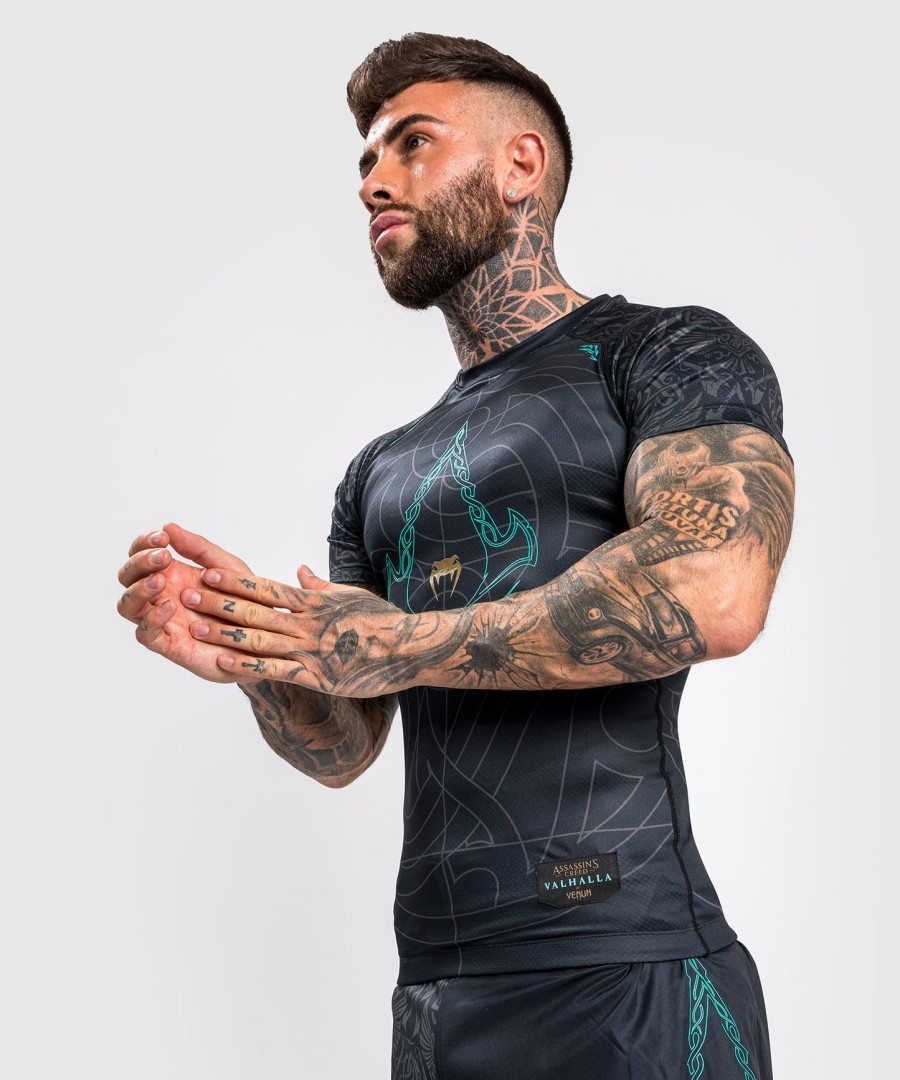 venum assassin creed reloaded rashguard - lyhythihainen - musta