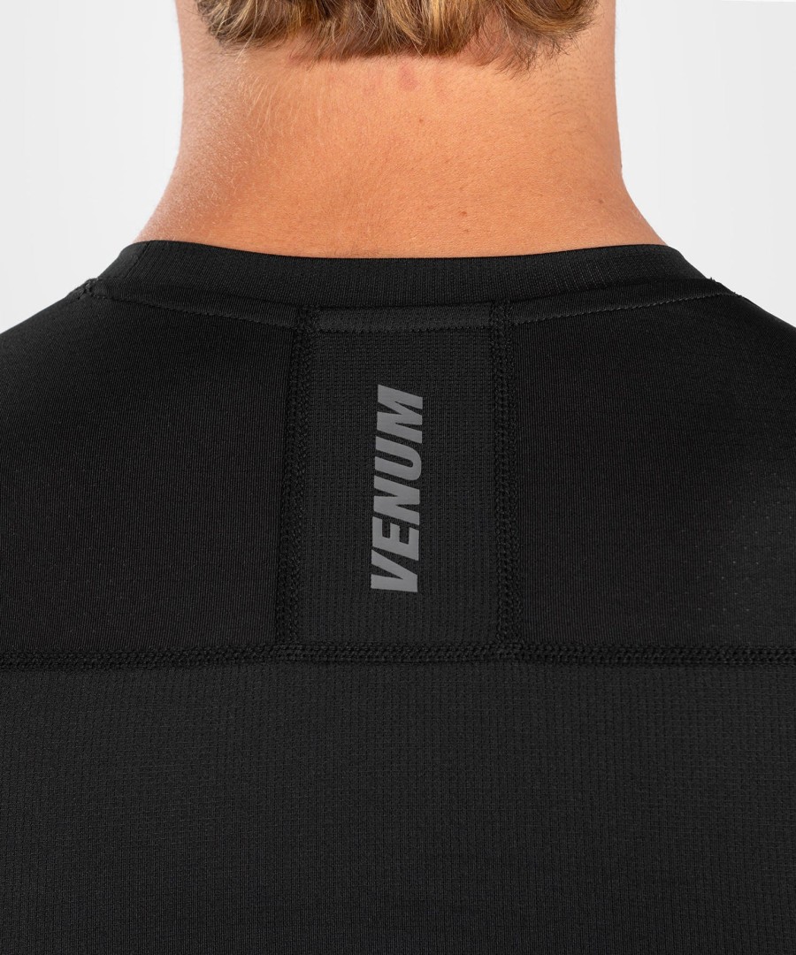venum g-fit air rashguard lyhythihainen - musta