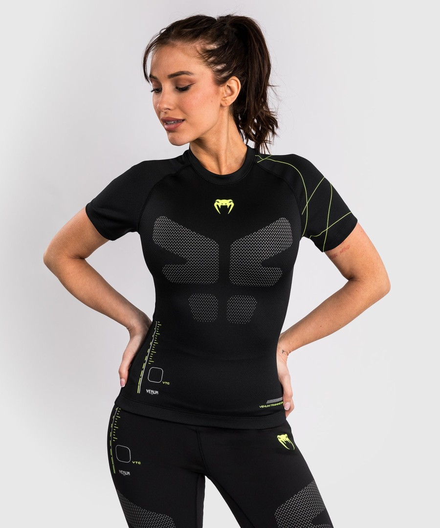 venum training camp 4.0 lyhythihainen rashguard - mustaneonvihreä