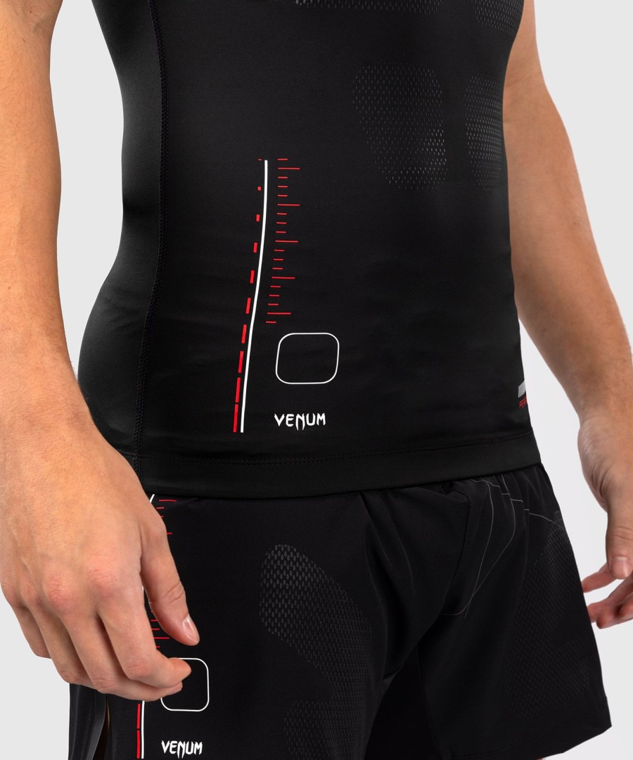 venum tactical xt lyhythihainen rashguard - mustapunainen