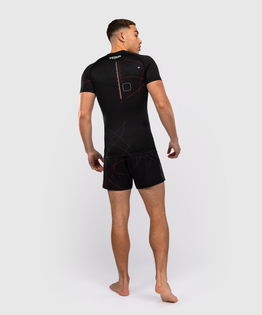 venum tactical xt lyhythihainen rashguard - mustapunainen