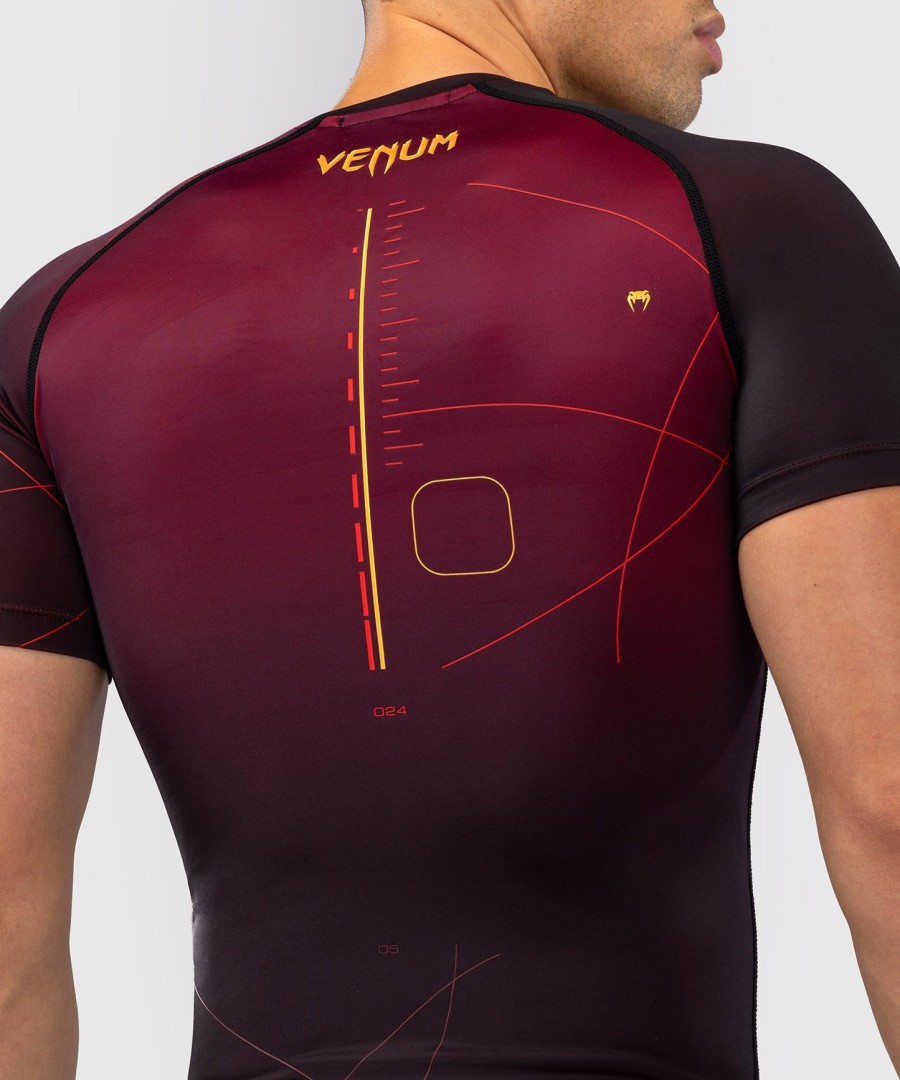 venum tactical xt lyhythihainen rashguard - mustaviininpunainenkulta