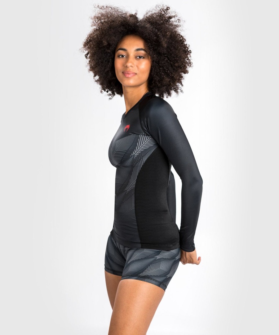 venum phantom rashguard pitkähihainen - naisten - mustapunainen