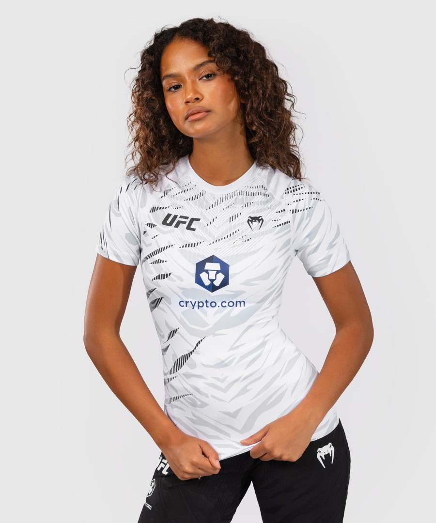ufc fusion by venum authentic fight night naisten lyhythihainen rashguard - valkoinen