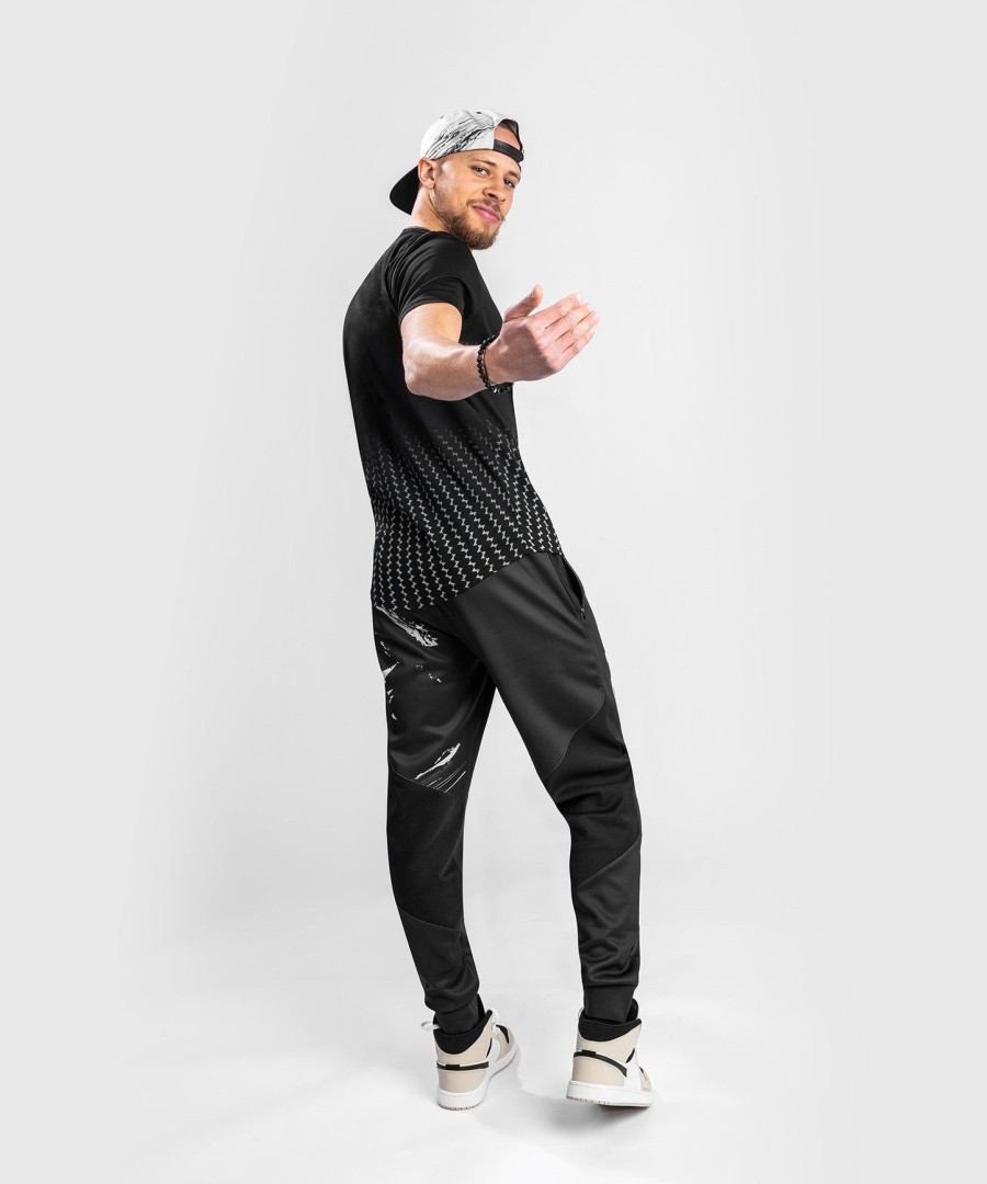 ufc venum authentic fight week miesten 2.0 lyhythihainen t-paita - musta
