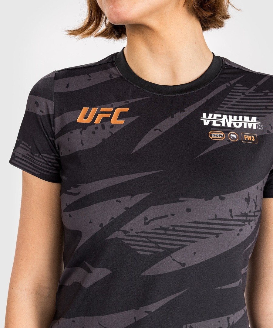 ufc adrenaline by venum fight week naisten dry-tech t-paita - urban camo