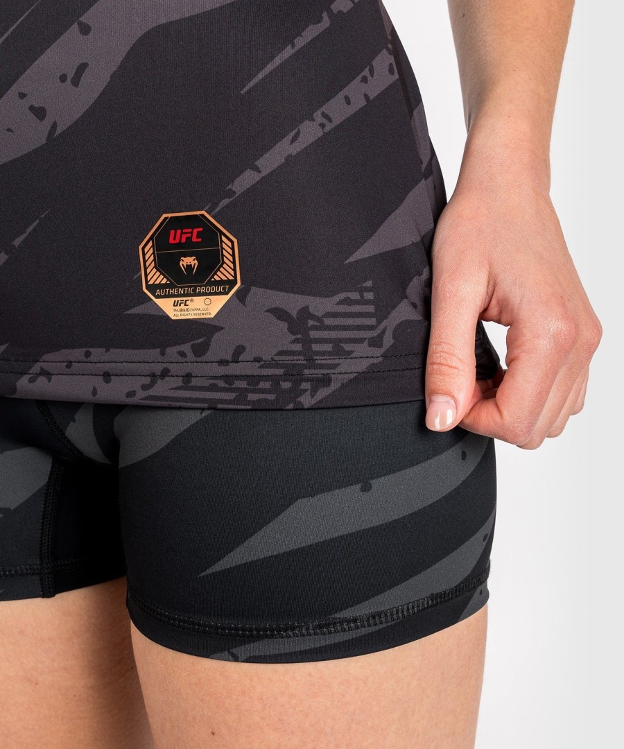 ufc adrenaline by venum fight week naisten dry-tech t-paita - urban camo