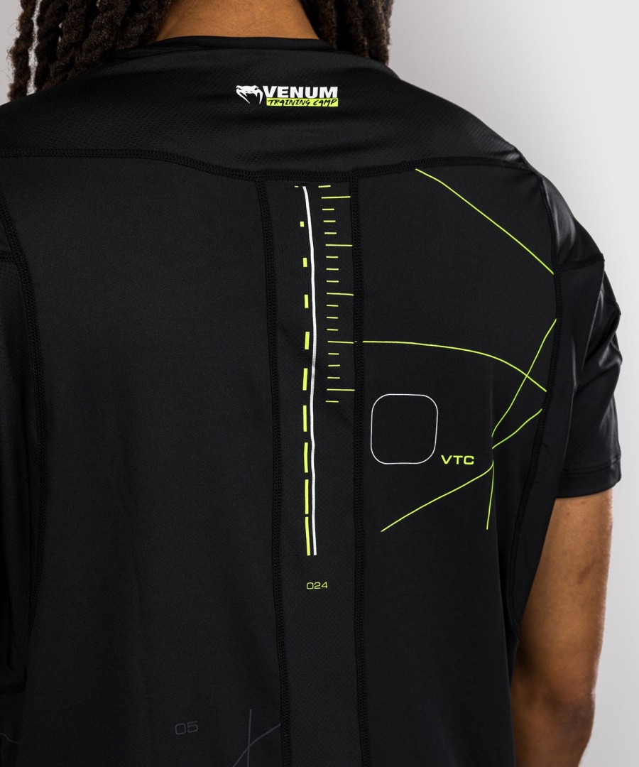 venum training camp 4.0 dry tech t-paita - mustaneonvihreä