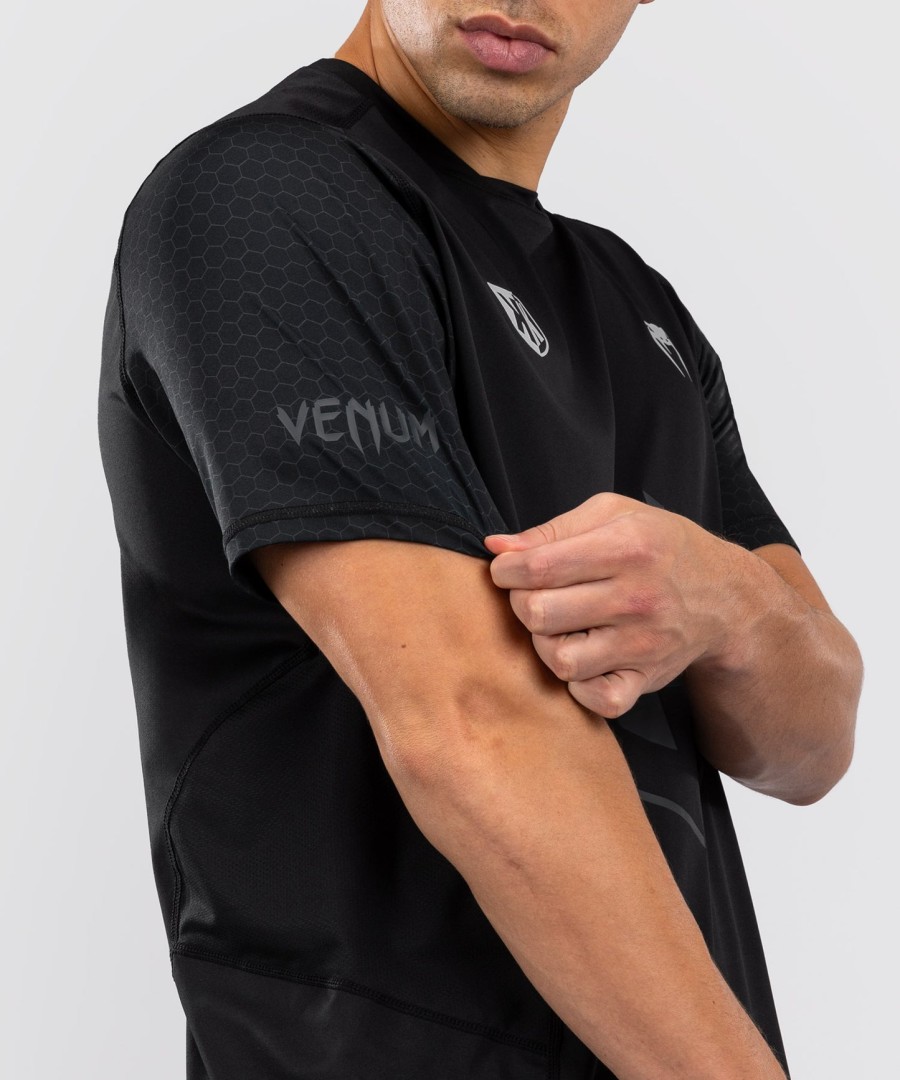 foot korner x venum hexagon mma t-paita - mustahopea