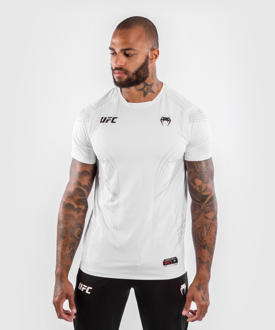 ufc venum authentic fight night miesten ulosmarssipelipaita - valkoinen