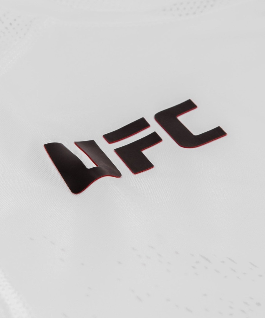 ufc venum authentic fight night miesten ulosmarssipelipaita - valkoinen