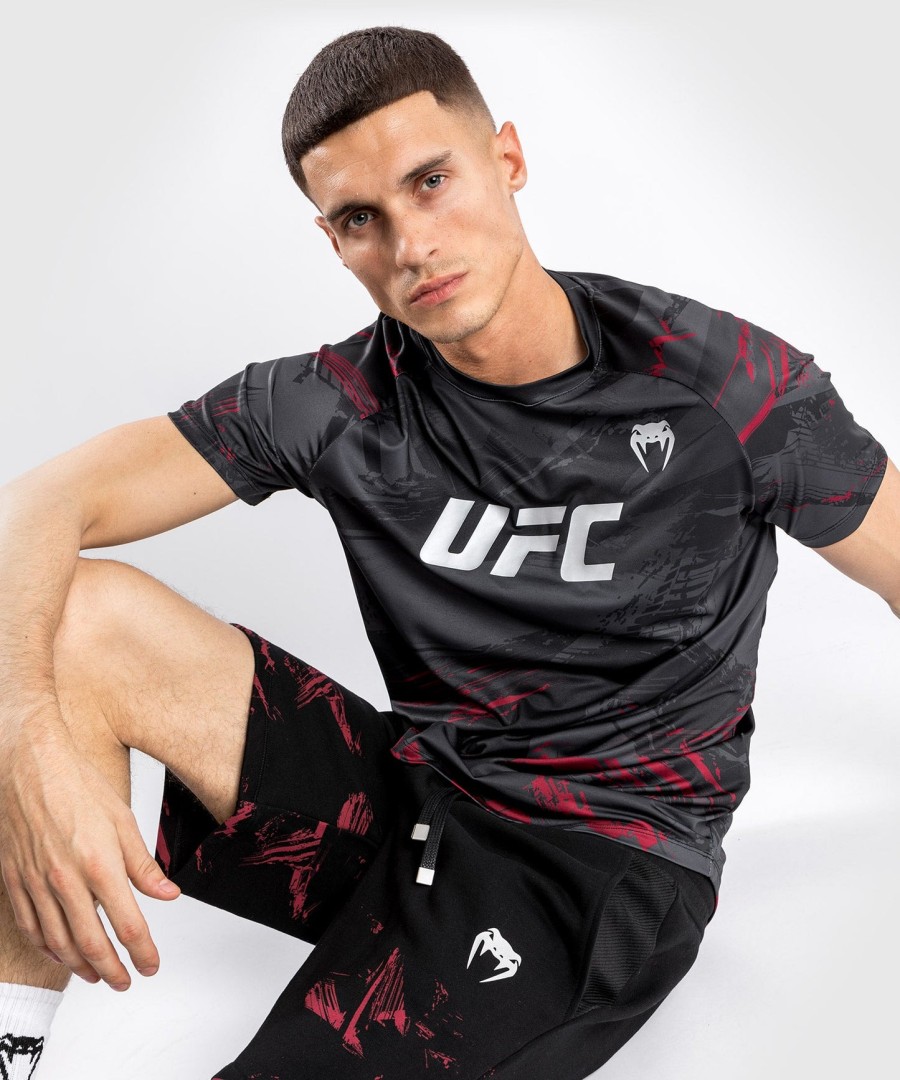 ufc venum authentic fight week 2.0 miesten kuiva tekninen t-paita - musta