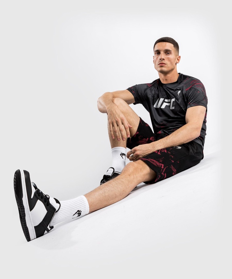 ufc venum authentic fight week 2.0 miesten kuiva tekninen t-paita - musta