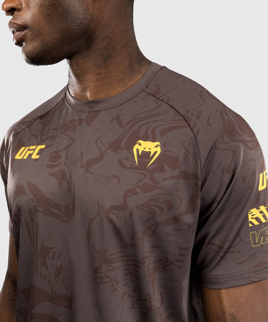 ufc fusion by venum fight week miesten dry-tech t-paita - ruskea