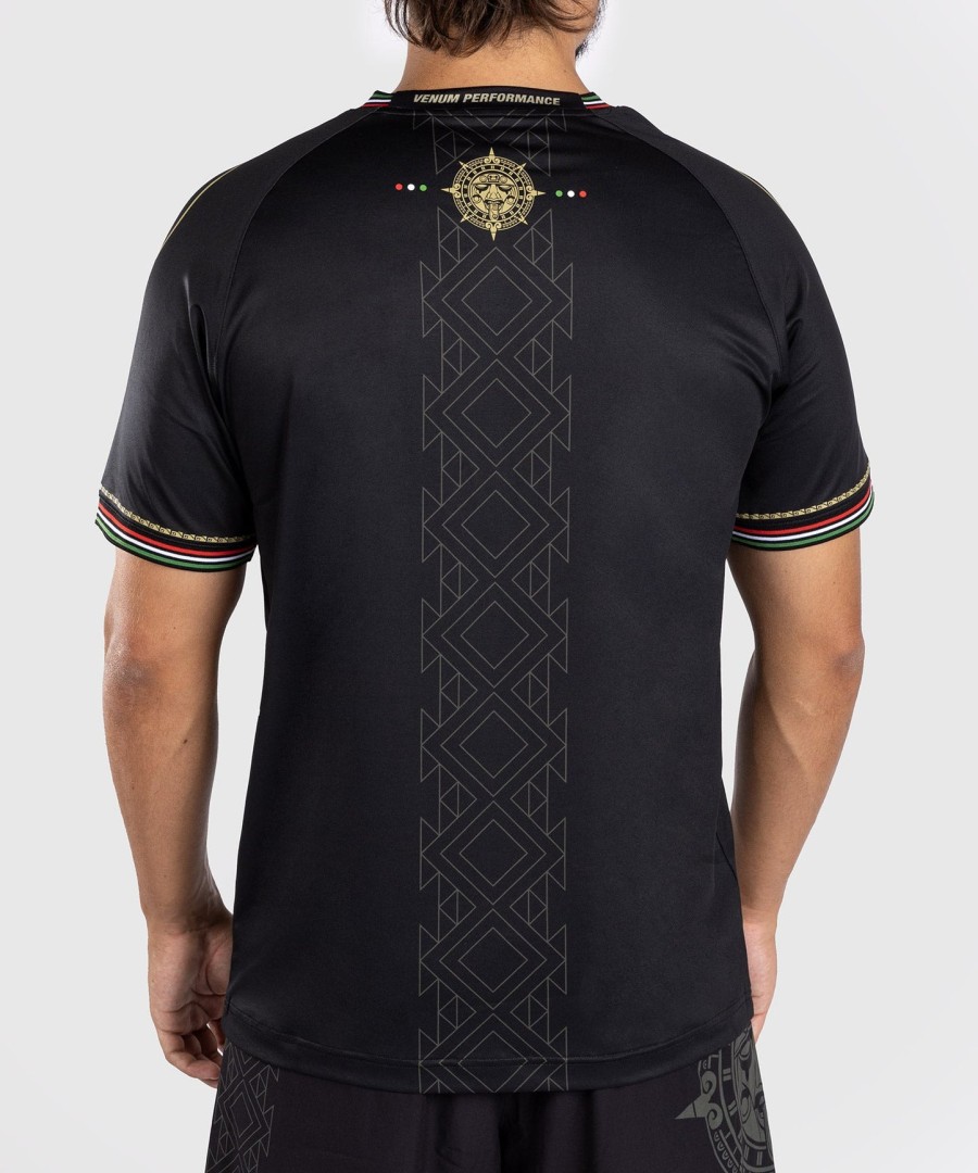 noche ufc by venum authentic fight night miesten walkout pelipaita - musta