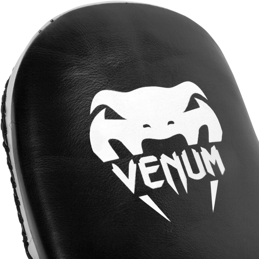 venum potkusuojat nahka - mustavalkoinen