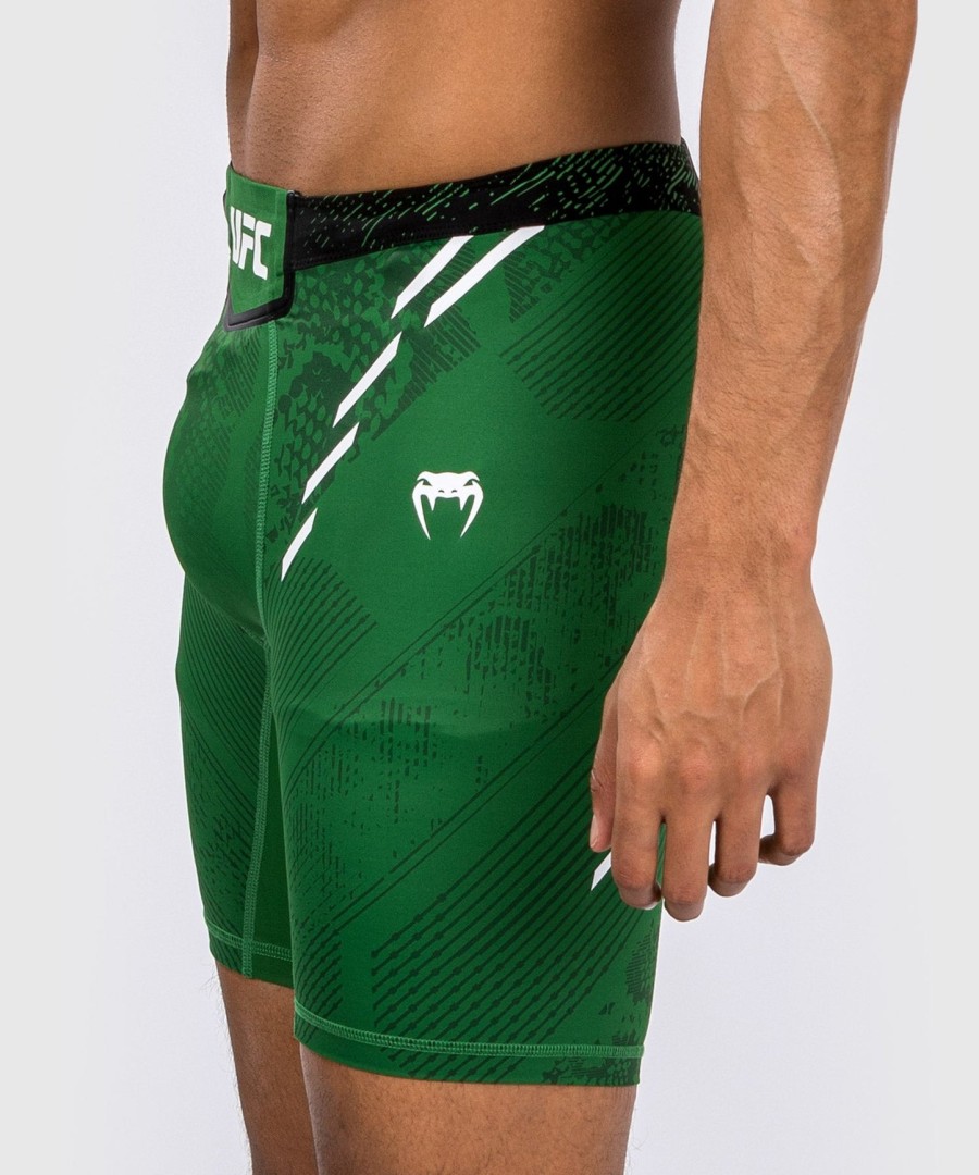 ufc adrenaline by venum authentic fight night miesten vale tudo shortsit - vihreä