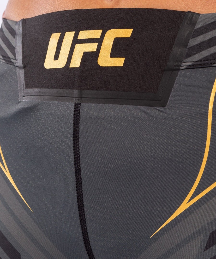ufc venum authentic fight night vale tudo -naisten shortsit - lyhyt malli - champion