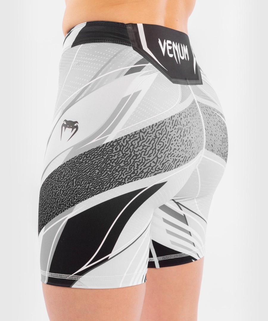 ufc venum authentic fight night vale tudo naisten shortsit - pitkä lesti - valkoinen