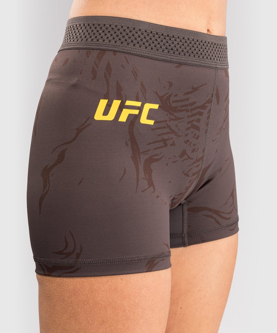 ufc fusion by venum fight week vale tudo -naisten shortsit - ruskea