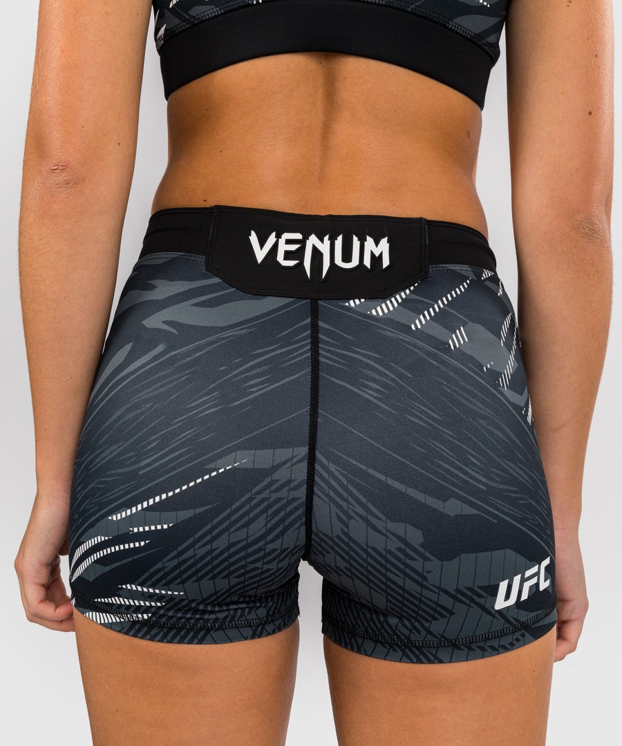 ufc fusion by venum authentic fight night naisten vale tudo shortsit - lyhyt istuvuus - musta