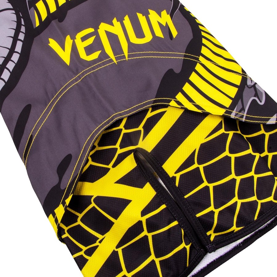 venum snaker -taisteluhousut - mustakeltainen