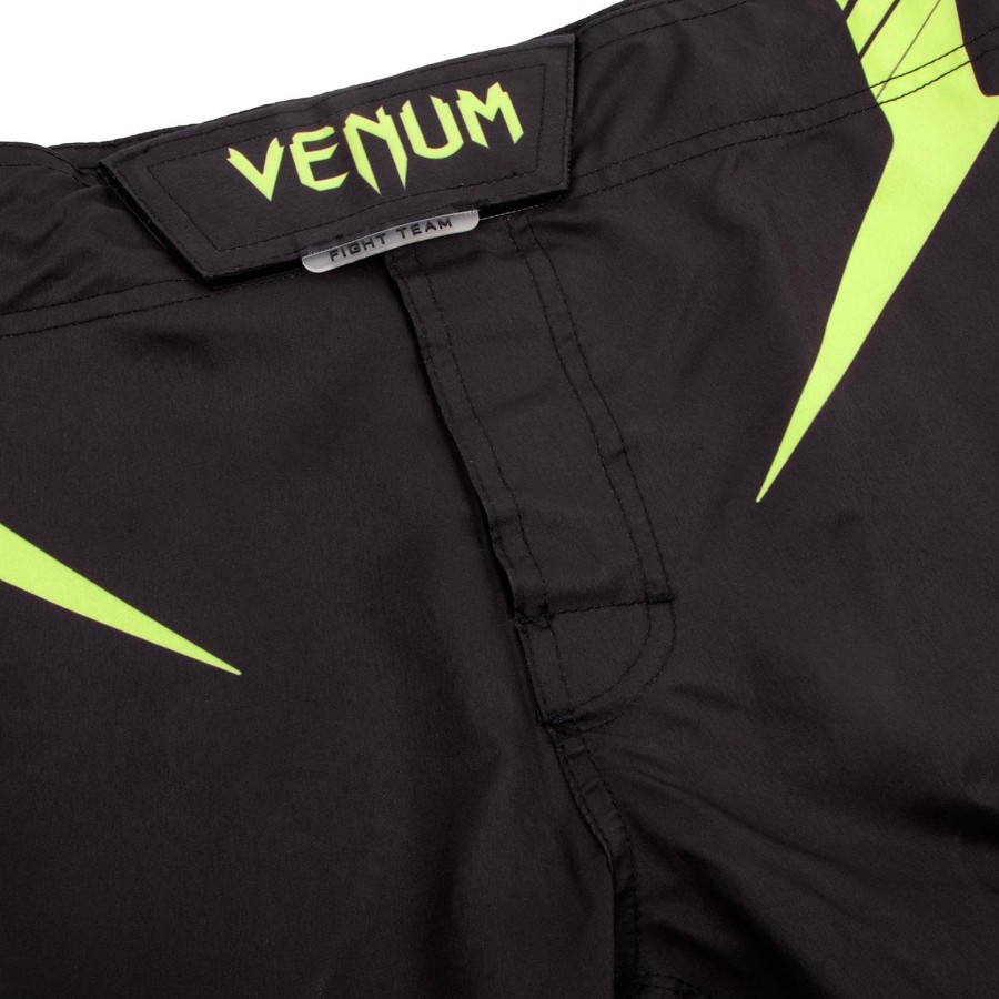 venum sharp 3.0 kamppailuhousut - mustaneonkeltainen