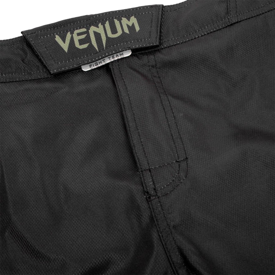 venum signature -kamppailuhousut - mustakhaki - exclusive