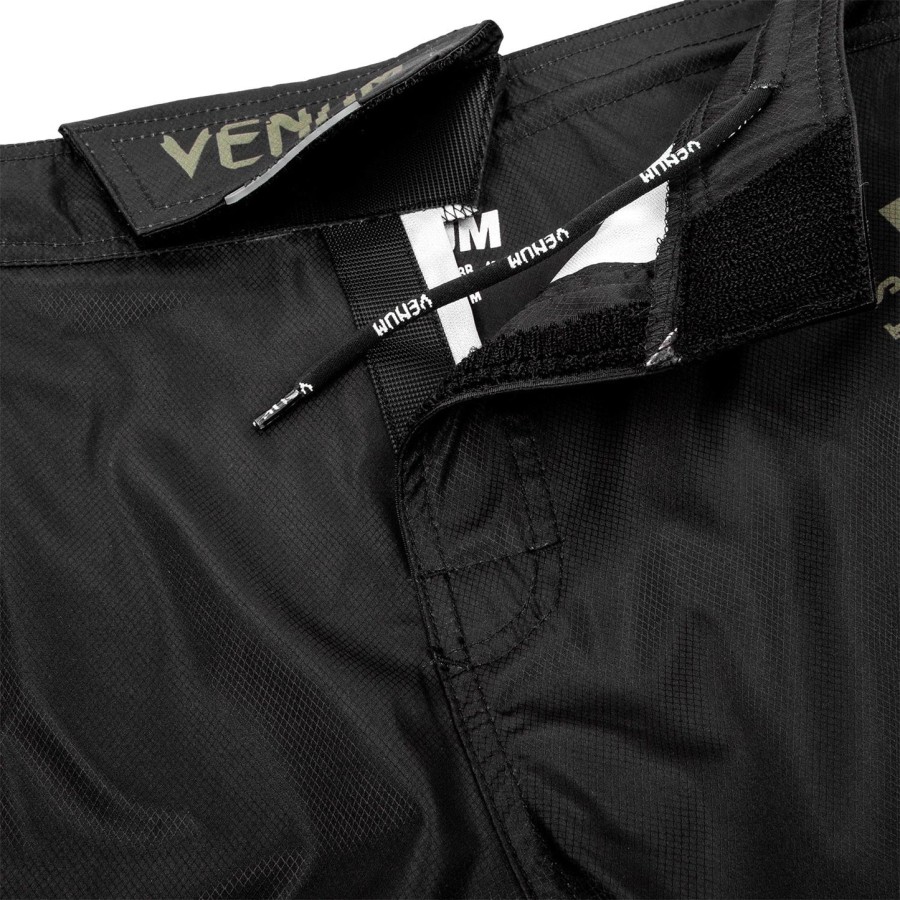 venum signature -kamppailuhousut - mustakhaki - exclusive