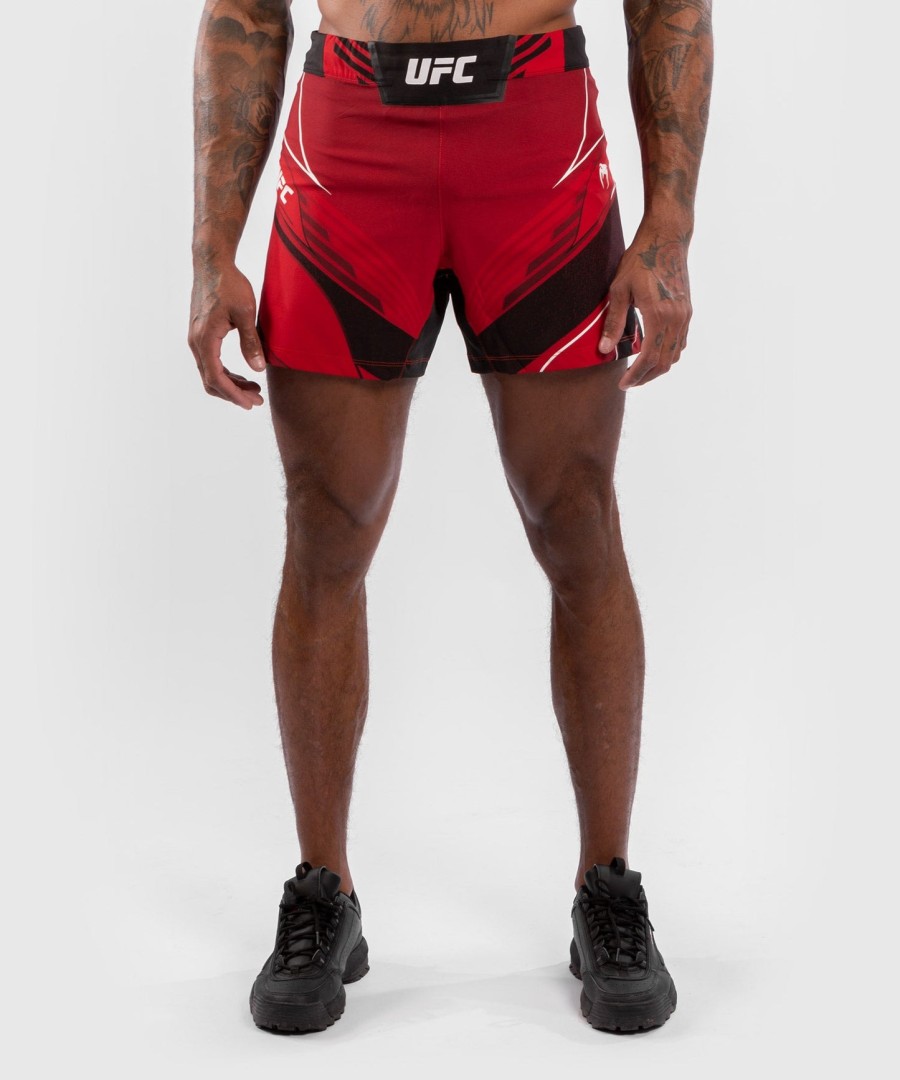 ufc venum authentic fight night miesten shortsit - lyhyt istuvuus - punainen