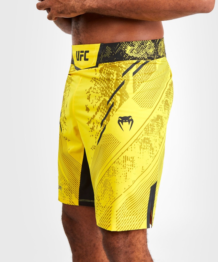 ufc adrenaline by venum personoidut authentic fight night miesten kamppailuhousut - pitkä leikkauksella - keltainen