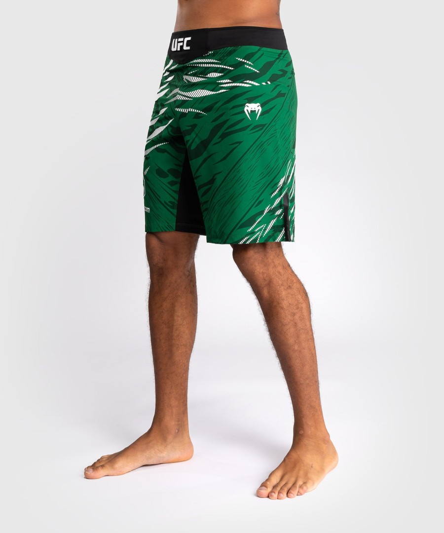ufc fusion by venum authentic fight night miesten kamppailu shortsit - pitkä leikkauksella - vihreä