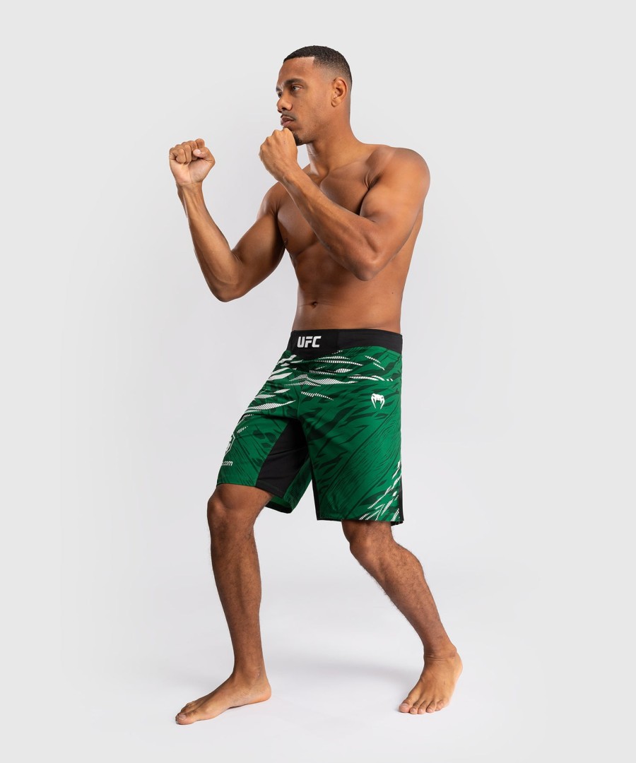 ufc fusion by venum authentic fight night miesten kamppailu shortsit - pitkä leikkauksella - vihreä