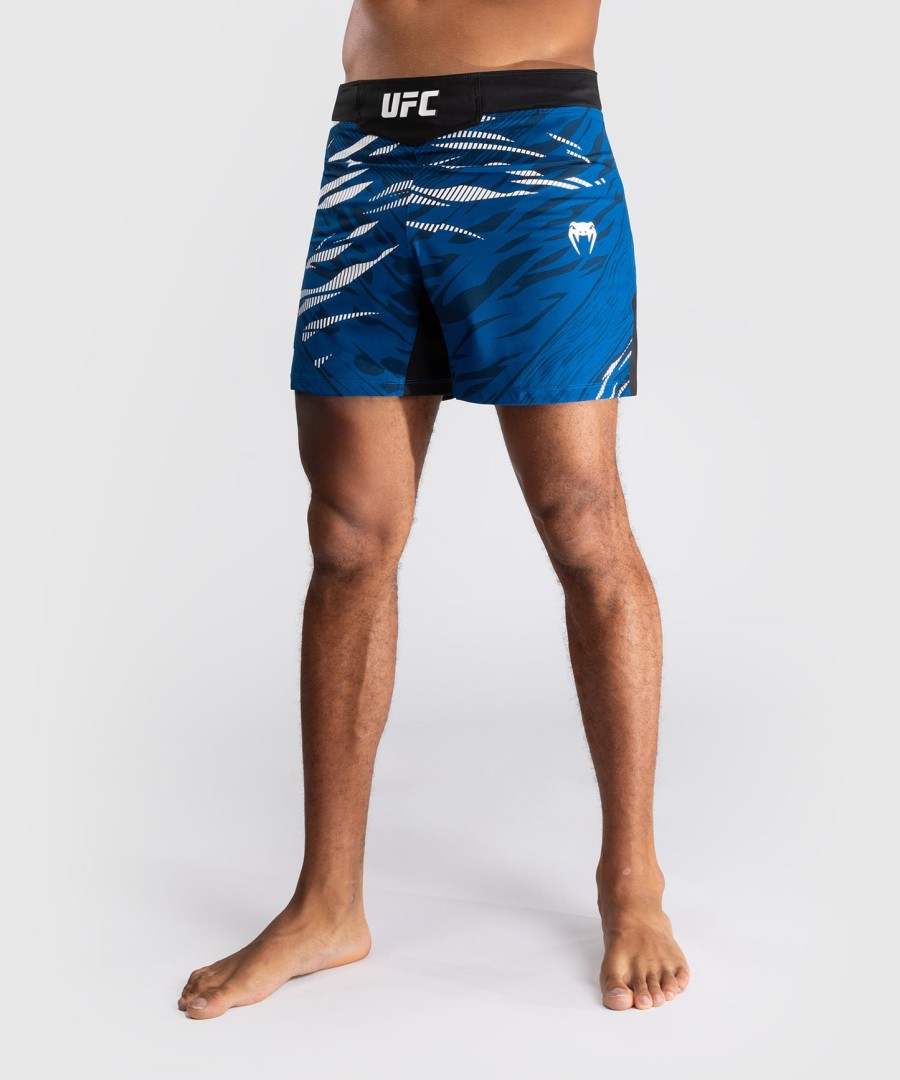 ufc fusion by venum authentic fight night miesten kamppailuhousut - lyhyt istuvuus - sininen