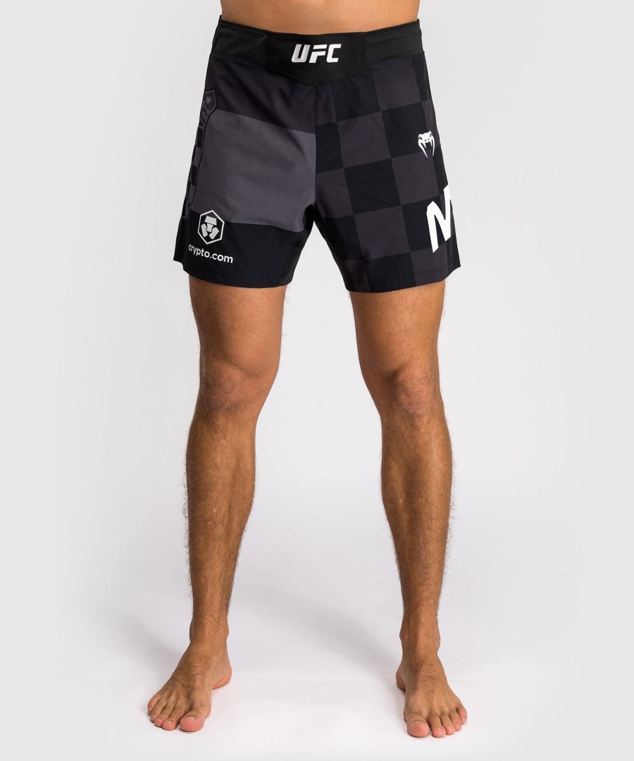 miesten ufc unrivered by venum mustat stipe miocic -shortsit taisteluun
