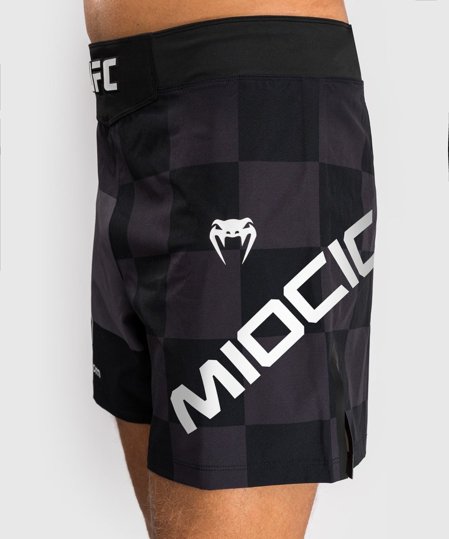 miesten ufc unrivered by venum mustat stipe miocic -shortsit taisteluun