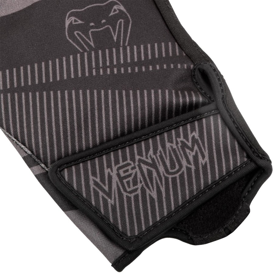 venum runner -hanskat - mustaharmaa