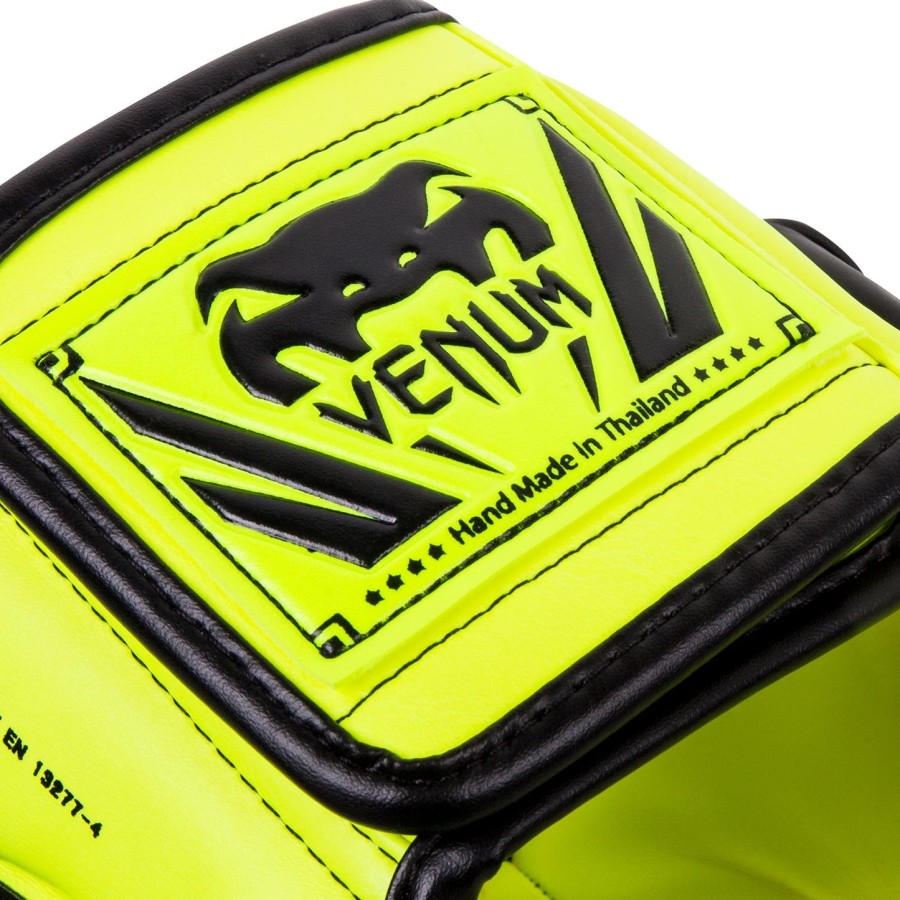 venum elite iron -päähineet