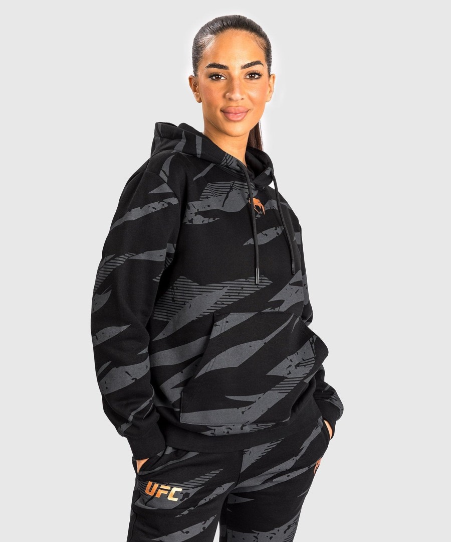 ufc adrenaline by venum fight week naisten huppari - urban camo
